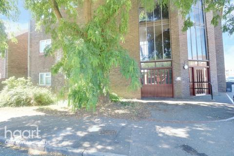 10 Nash Road, Chadwell Heath, Romford, RM6 5JL