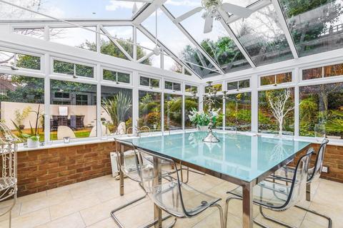 271 Brooklands Road, Weybridge, KT13 0RB