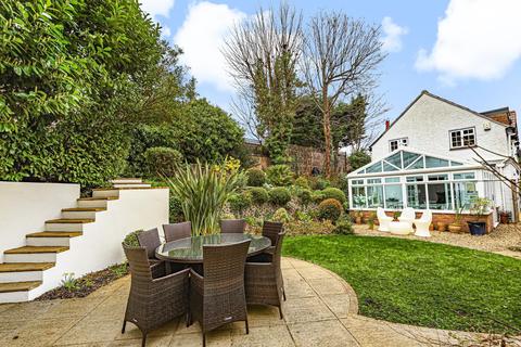 271 Brooklands Road, Weybridge, KT13 0RB