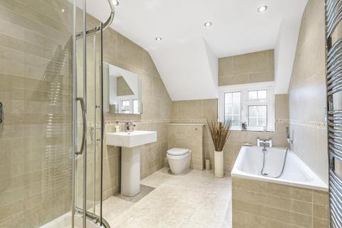 271 Brooklands Road, Weybridge, KT13 0RB