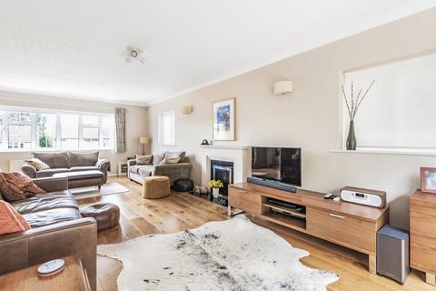 8 Yester Drive, Chislehurst, BR7 5LR