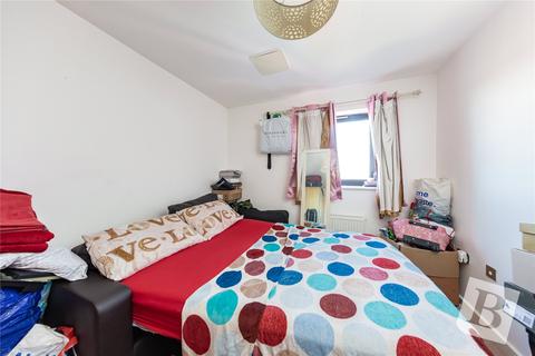 Flat 34, Fern Court Cottons Approach, Romford, RM7 7LP