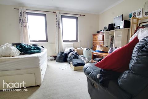 84 Bifield, Orton Goldhay, Peterborough, PE2 5SW