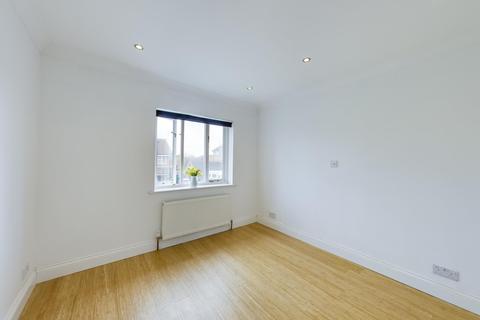258 Westmacott Drive, Feltham, TW14 9XA