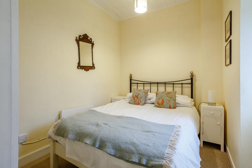 1 Station Cottage