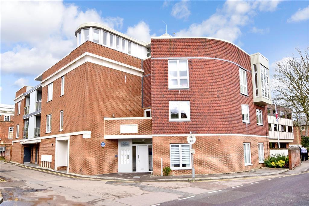 Star Lane, Epping, Essex 2 bed flat £520,000