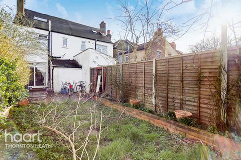 87b Burlington Road, Thornton Heath, CR7 8PJ