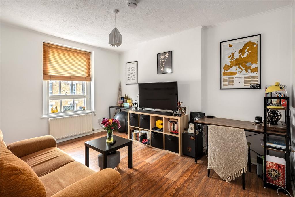 Wilmot Street, Bethnal Green, London, E2 2 bed flat £2,250 pcm (£519 pw)