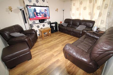 8 First Avenue, Bexleyheath, DA7 5SX