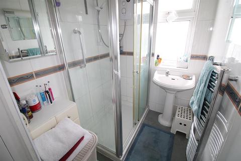 8 First Avenue, Bexleyheath, DA7 5SX