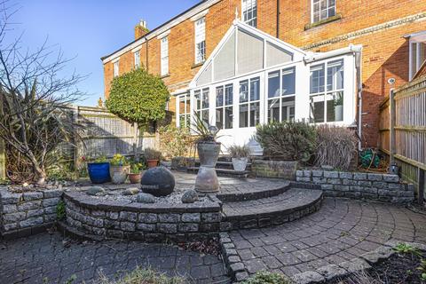 15 Cardwells Keep, Guildford, GU2 9PD