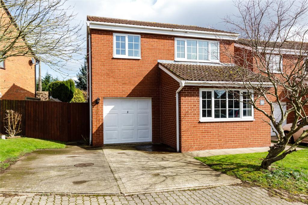 Old Nursery Close, Wilton... 4 bed detached house £295,000