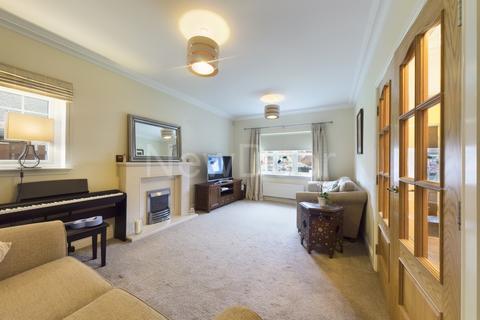 77 Gatehead Crescent, Bishopton, PA7 5QP