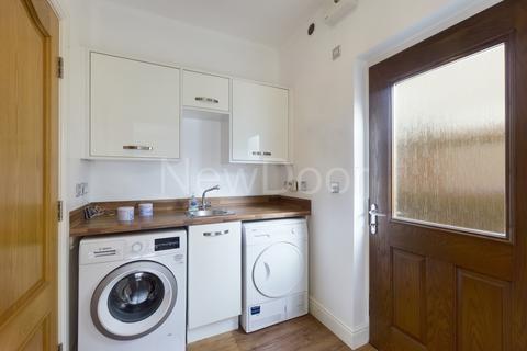 77 Gatehead Crescent, Bishopton, PA7 5QP