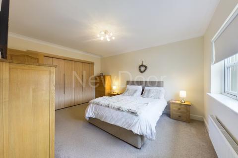 77 Gatehead Crescent, Bishopton, PA7 5QP