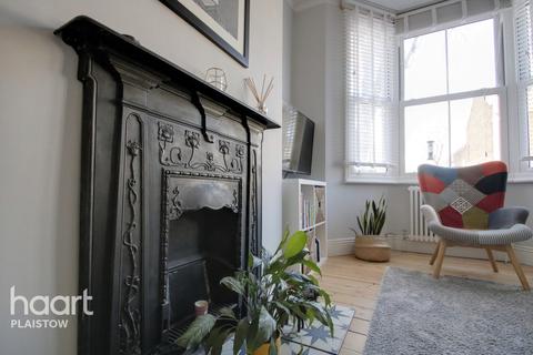 15 Credon Road, London, E13 9BS