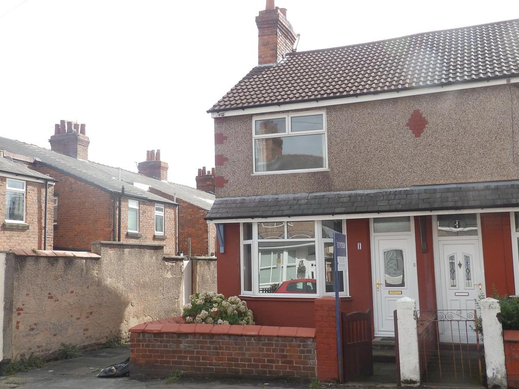 Wilkinson Street, Ellesmere Port... 3 bed end of terrace house £625