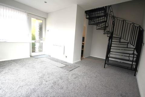 1 bedroom end of terrace house to rent, Higher Ridings, Bromley Cross, Bolton, Lancs, ., BL7