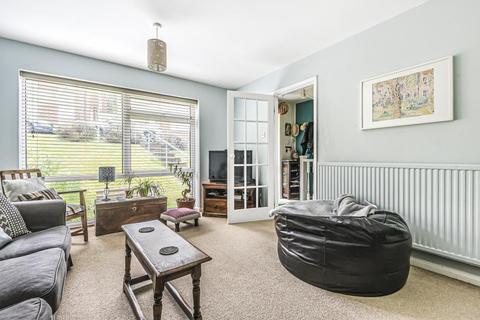 36 Birch Way, Chesham, HP5 3JL
