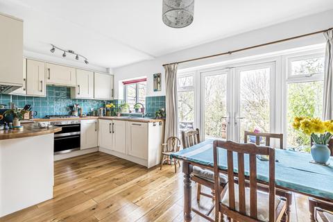 36 Birch Way, Chesham, HP5 3JL