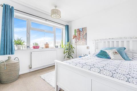 36 Birch Way, Chesham, HP5 3JL