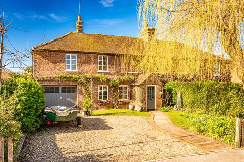 2, Primrose Cottages Chapel Close, South Stoke, Reading, RG8 0JX