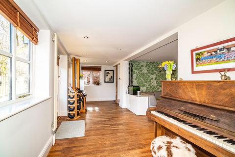 2, Primrose Cottages Chapel Close, South Stoke, Reading, RG8 0JX