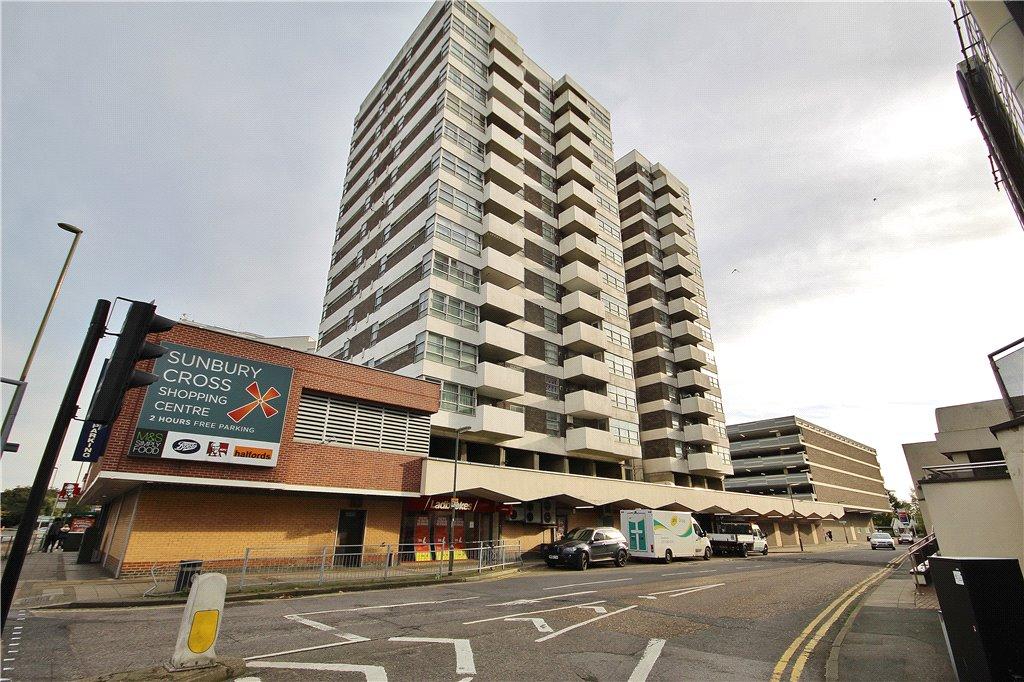Isobel House, Staines Road West, SunburyonThames, Surrey, TW16 2 bed