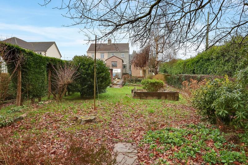 Allaston Road, Lydney, Gloucestershire. GL15 5ST 2 bed semidetached
