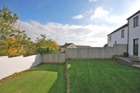 18 Halbullock View, Gloweth, Truro, TR1 3WN