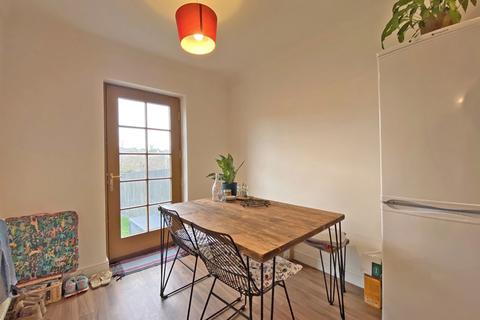 18 Halbullock View, Gloweth, Truro, TR1 3WN