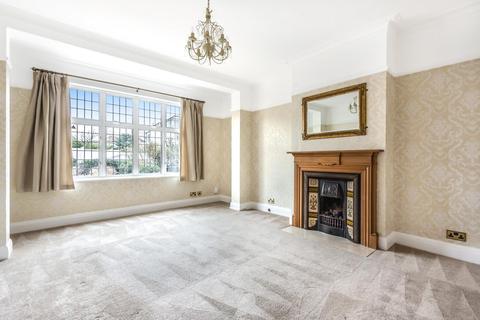 10 Senlac Road, London, SE12 9NA
