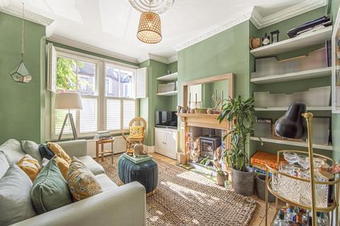 50a Waveney Avenue, London, SE15 3UE