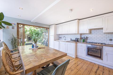50a Waveney Avenue, London, SE15 3UE