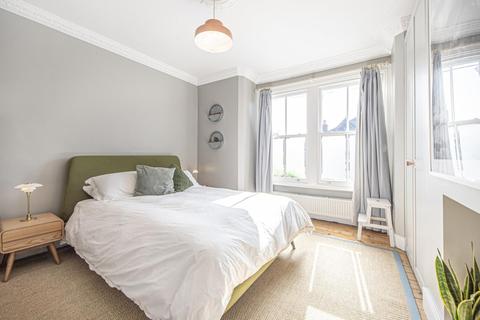 50a Waveney Avenue, London, SE15 3UE
