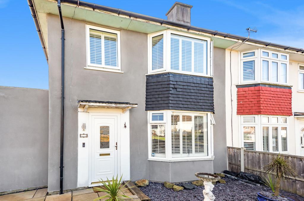 Woodcroft, London, SE9 3 bed semidetached house £450,000