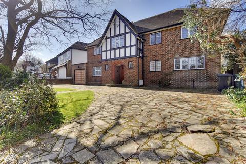 16 Upfield, Croydon, CR0 5DQ