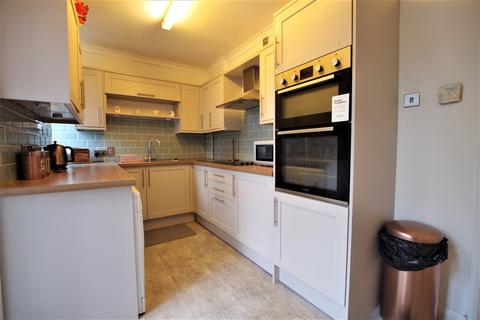 74 Howitt Crescent, Uttoxeter, ST14 7AU