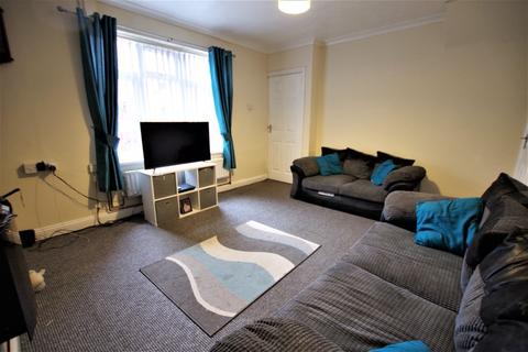 74 Howitt Crescent, Uttoxeter, ST14 7AU