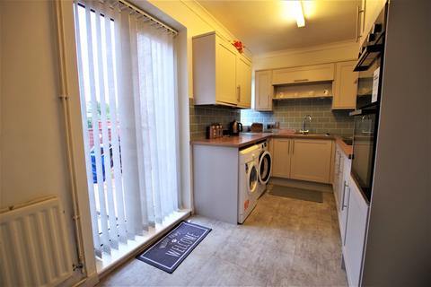 74 Howitt Crescent, Uttoxeter, ST14 7AU