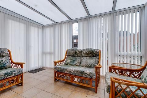 40 Foxlydiate Crescent, Redditch, B97 6NA