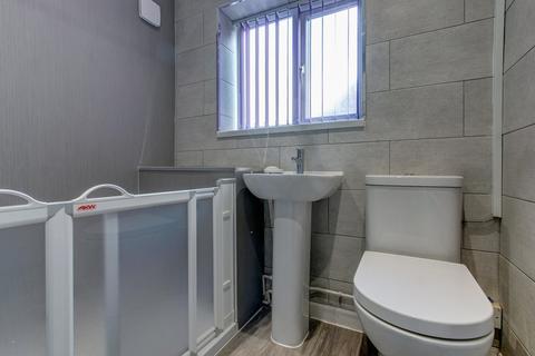 40 Foxlydiate Crescent, Redditch, B97 6NA