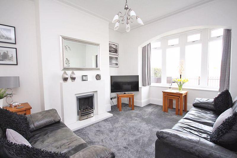 LANSDOWNE AVENUE, GRIMSBY 3 bed semidetached house £240,000