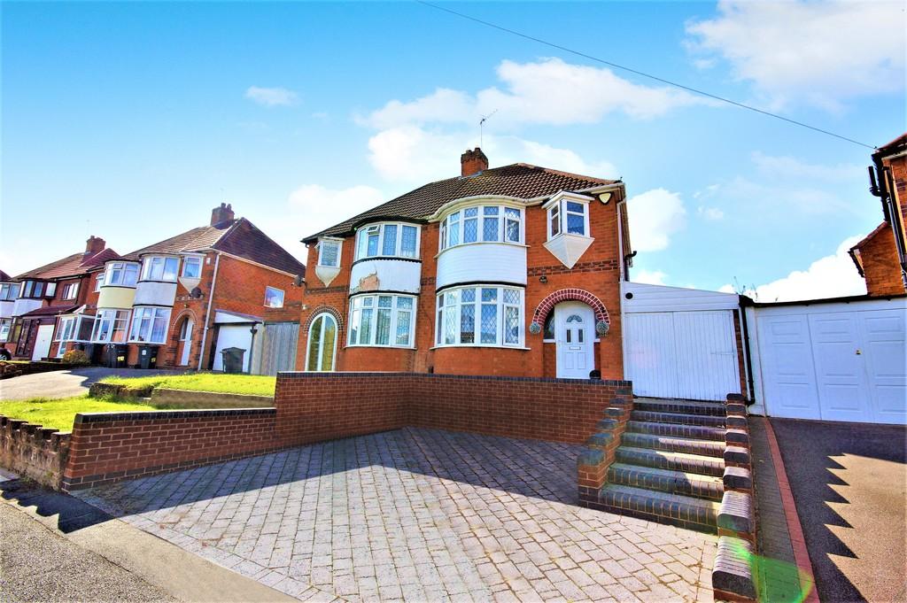 Park View Road, Northfield 3 bed semidetached house £245,000