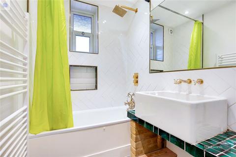 Flat 21, Newton House Cornwall Street, London, E1 2QP