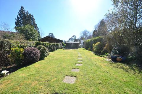 31 Copthorne Road, Felbridge, East Grinstead, RH19 2NR