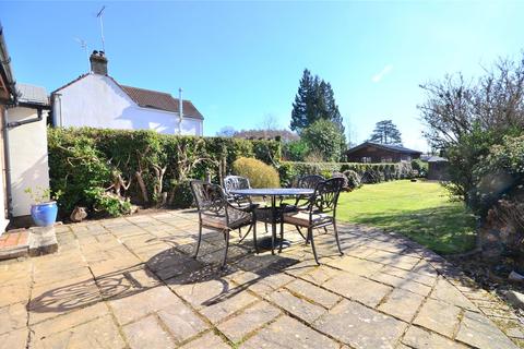 31 Copthorne Road, Felbridge, East Grinstead, RH19 2NR