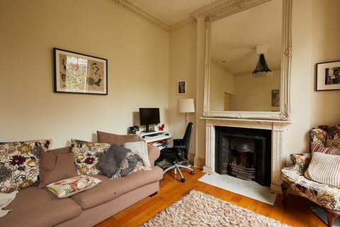 1 bedroom apartment to rent, Compton Terrace, London