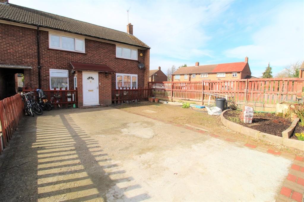 Rowan Road, West Drayton 3 bed end of terrace house £465,000