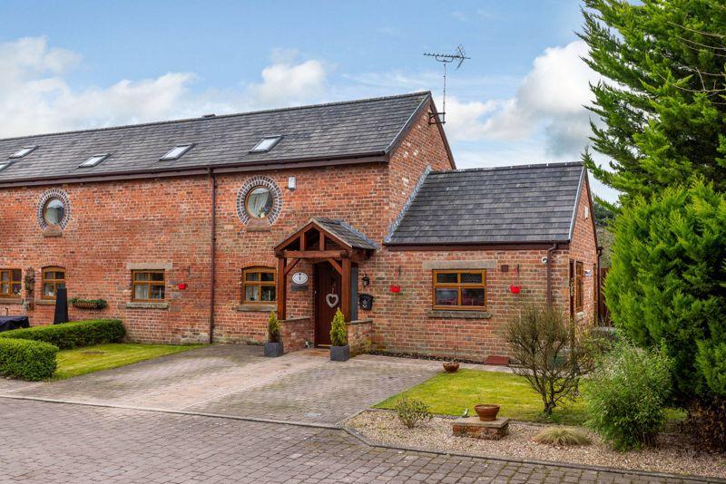 Oakmere, Nr Delamere Cheshire Lamont Property ref 3281 2 bed property £295,000